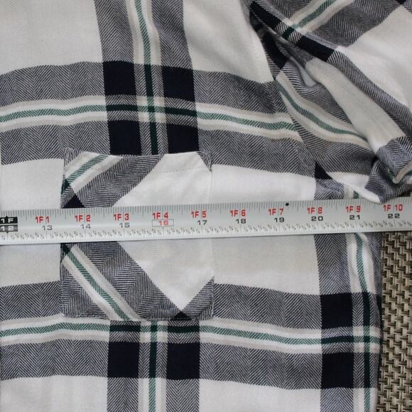 RAILS REVOLVE Hunter Plaid Button Down Top Shirt Long Sleeve Snow Navy Forest L - Picture 7 of 8